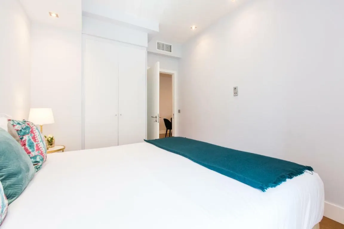 Your Home In Palacio Do Bairro Alto Lisbon Apartment